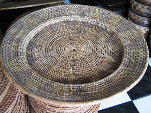 rattan tray / underplate